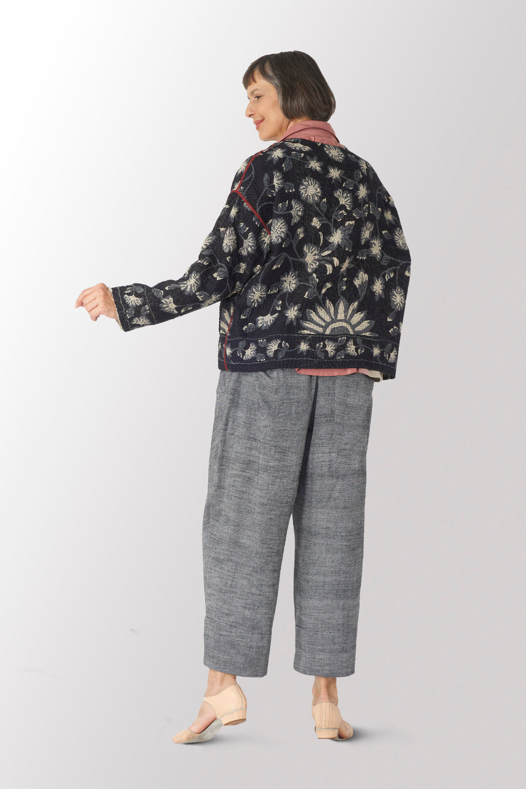 BLACK AND WHITE PRINT PATCH KANTHA CROPPED SHIRT JACKET - pn4075-blk -