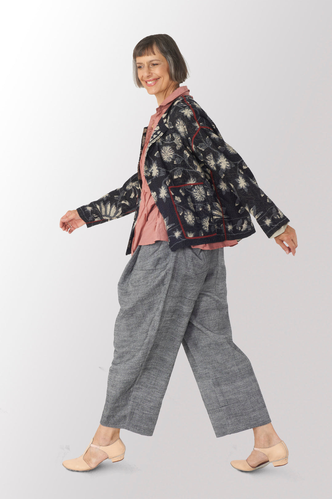 BLACK AND WHITE PRINT PATCH KANTHA CROPPED SHIRT JACKET - pn4075-blk -