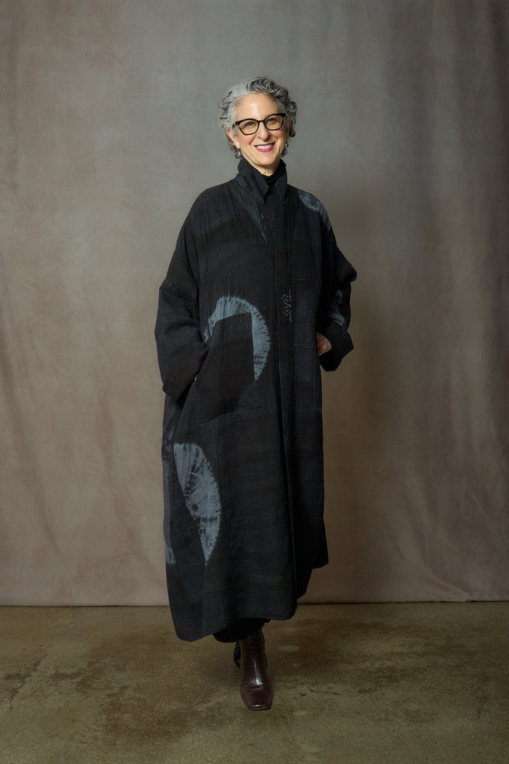 CIRCLE SHIBORI TIE DYE WOVEN PATCH KANTH OVERSIZED COAT - tc4326-blk -