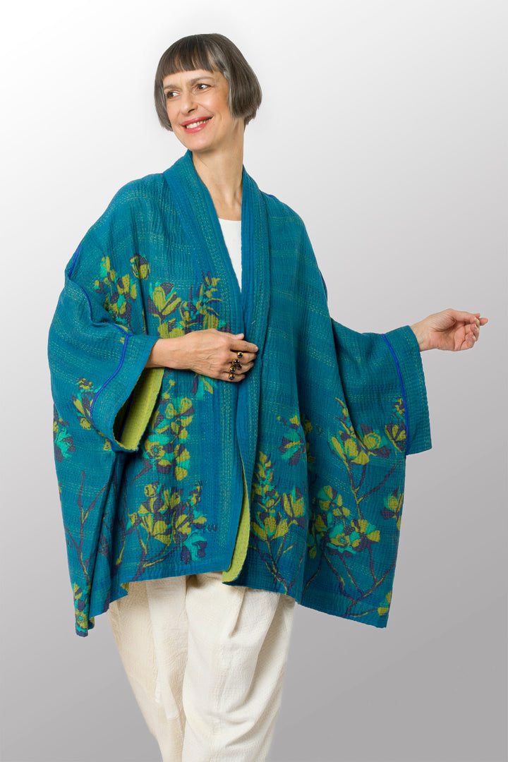 BLOOMING FLOWERS KANTHA DOUBLE COLLAR PONCHO - bf4323-blu -