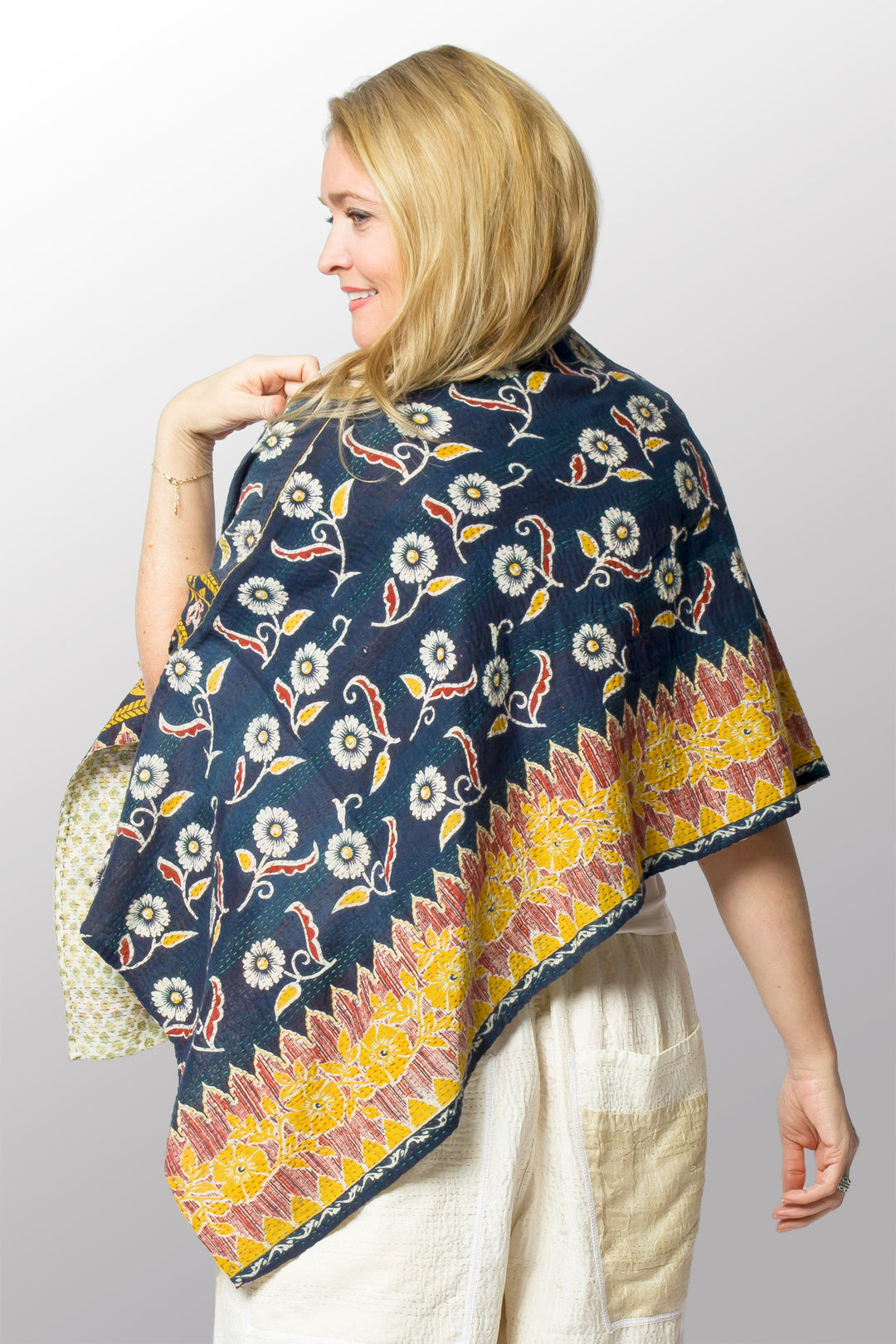 VINTAGE COTTON KANTHA CAPE - cv2806-0004a -