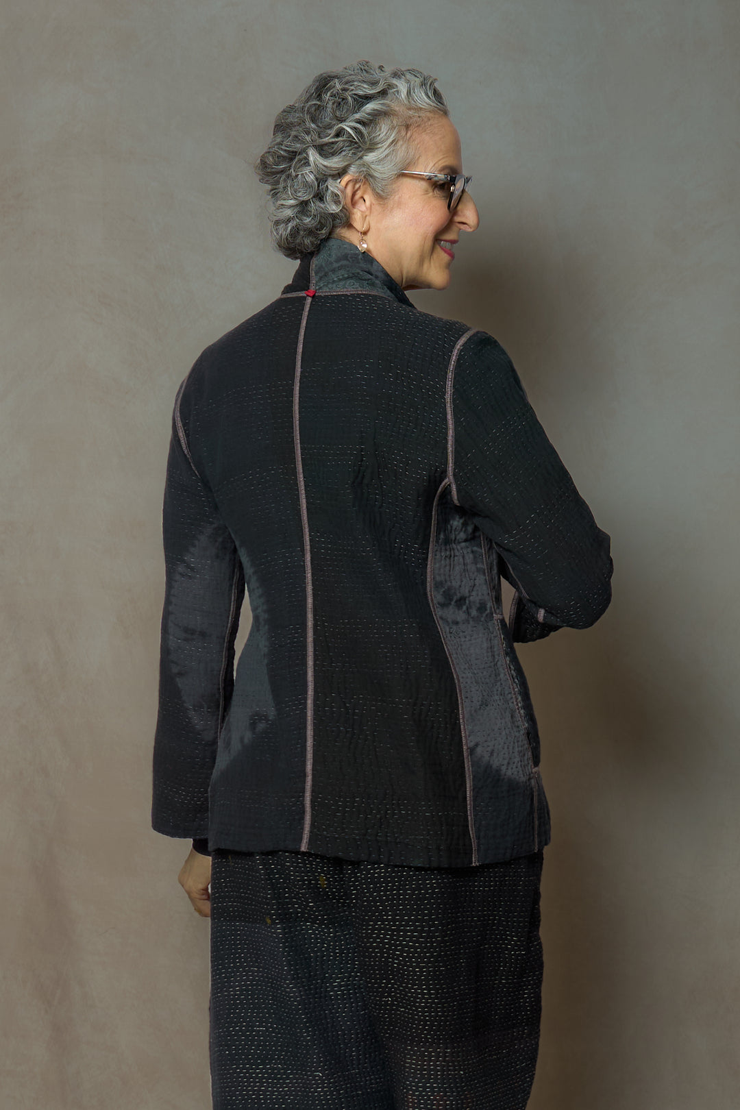 CIRCLE SHIBORI TIE DYE WOVEN PATCH KANTH SHORT JACKET - tc4007-blk -