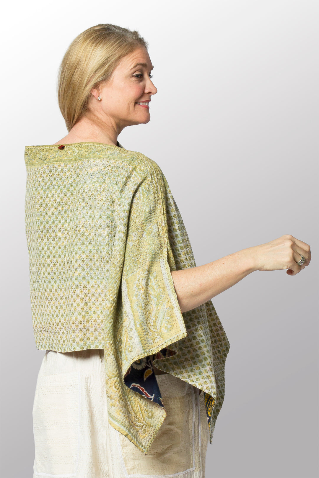 VINTAGE COTTON KANTHA CAPE - cv2806-0004a -