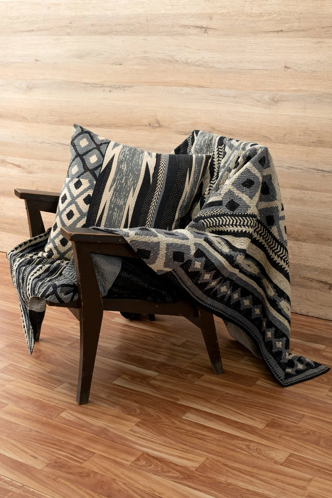 Monotone Ikat Handmade Vintage Kantha Throw -Black