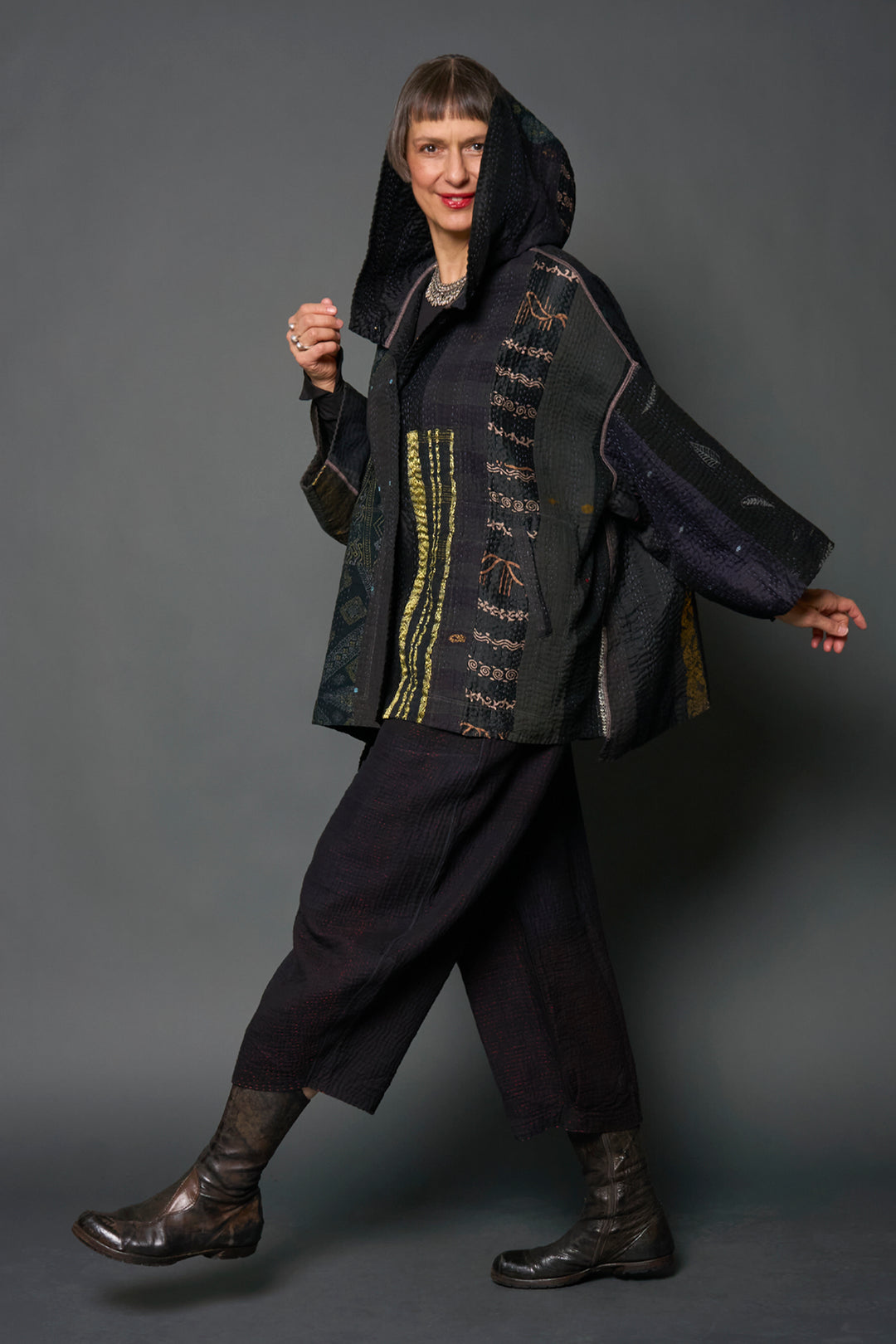 JEWEL WOVEN WITH VERTICAL PATCH KANTHA HOODIE PONCHO - jv4064-blk -