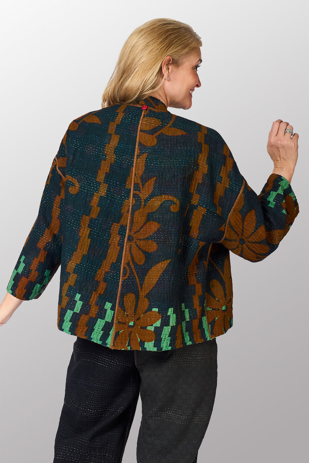 VINTAGE COTTON KANTHA STAND COLLAR CROPPED JKT - cv4034-0158a -