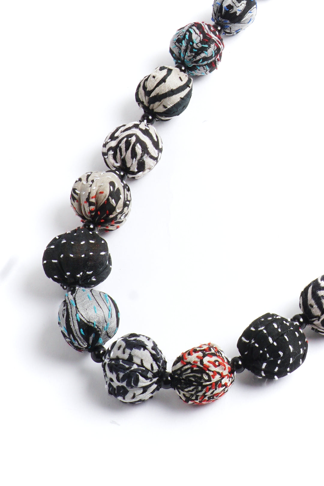 VINTAGE SILK KANTHA SMALL NUTS MEDIUM NECKLACE - sv2705-blk -