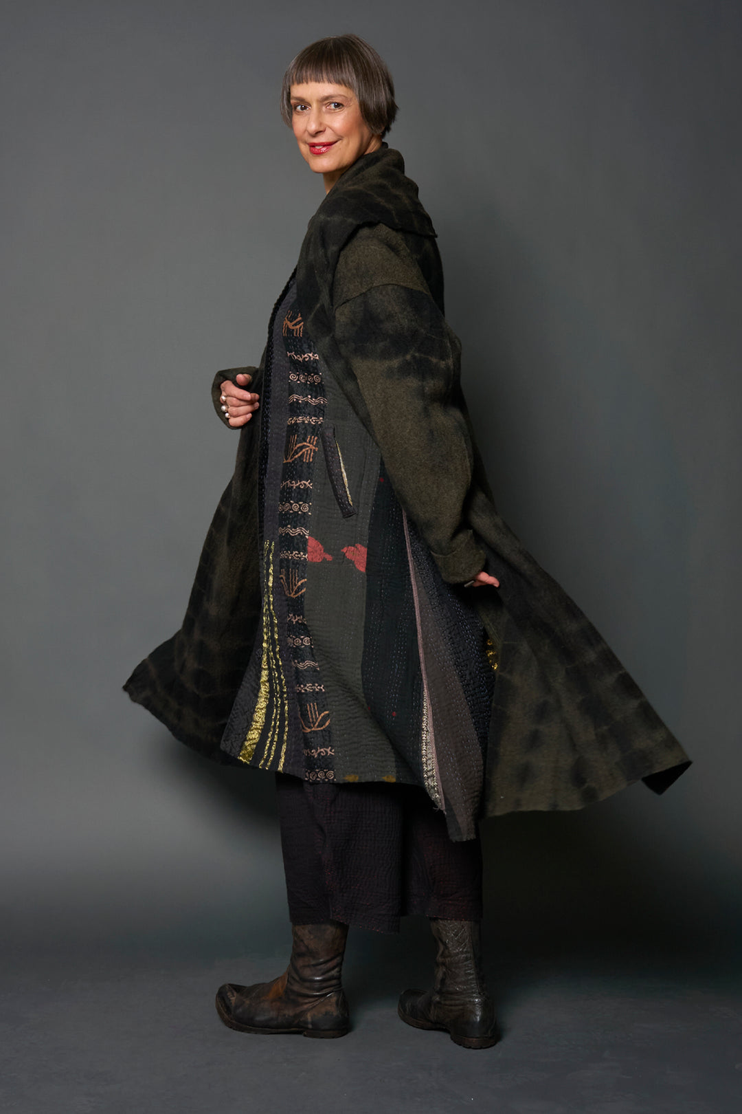 JEWEL WOVEN WITH VERTICAL PATCH KANTHA KAFTAN COAT - jv4343-blk -