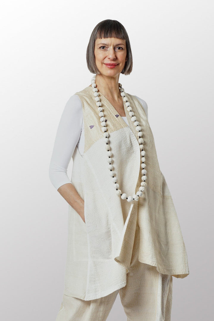 JAIPUR WHITE KANTHA BACK PLEATED VEST - jw2221-ivy -