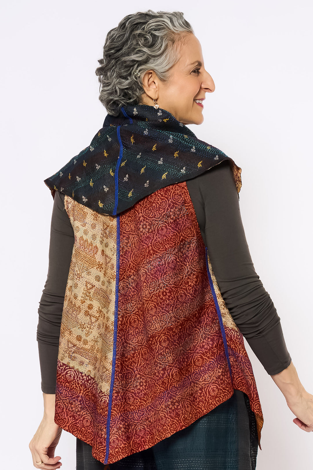 VINTAGE SILK W-FACE KANTHA CIRCULAR SHORT VEST - ss2202-9004a -