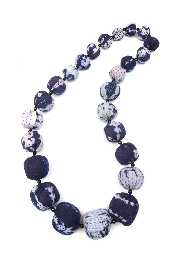 INDIGO STREAM SHIBORI KANTHA NUTS MEDIUM NECKLACE - is2701-blu -