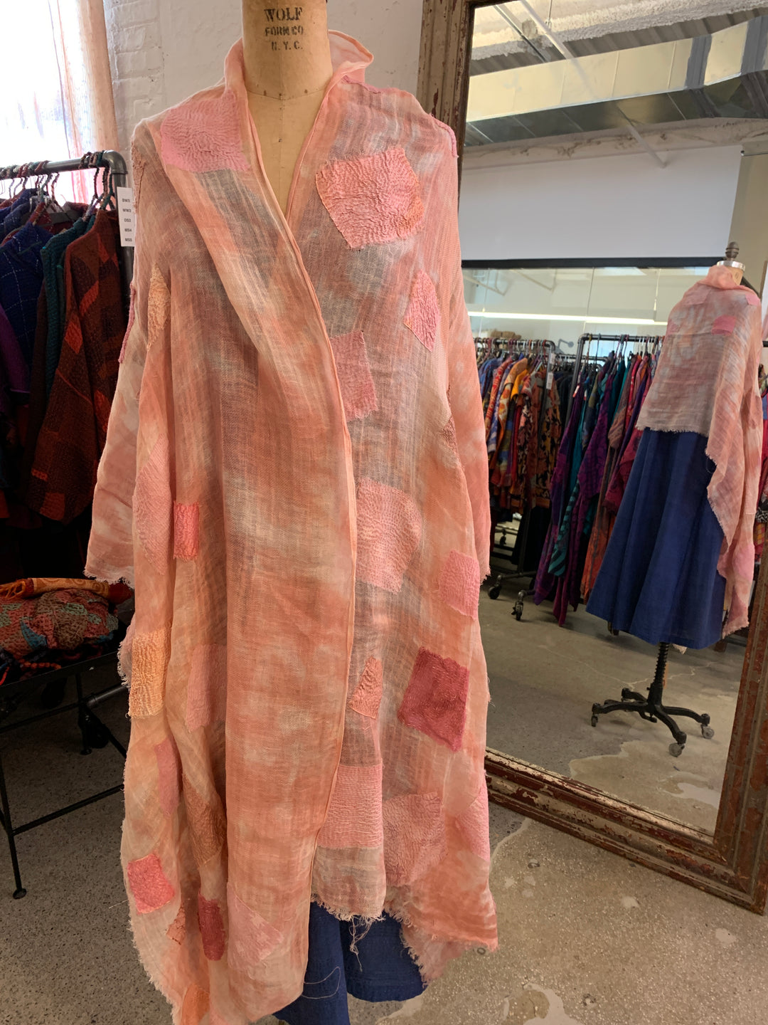 LINEN CLOUD TIE-DYE SHAWL MEDIUM - lc1802-pik -