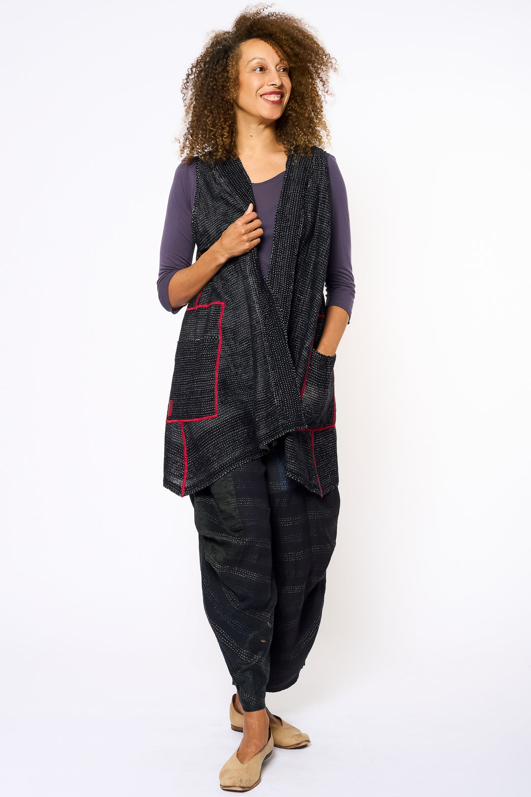 COTTON PAISLEY KANTHA BACK PLEATED VEST - cp2221-wht -