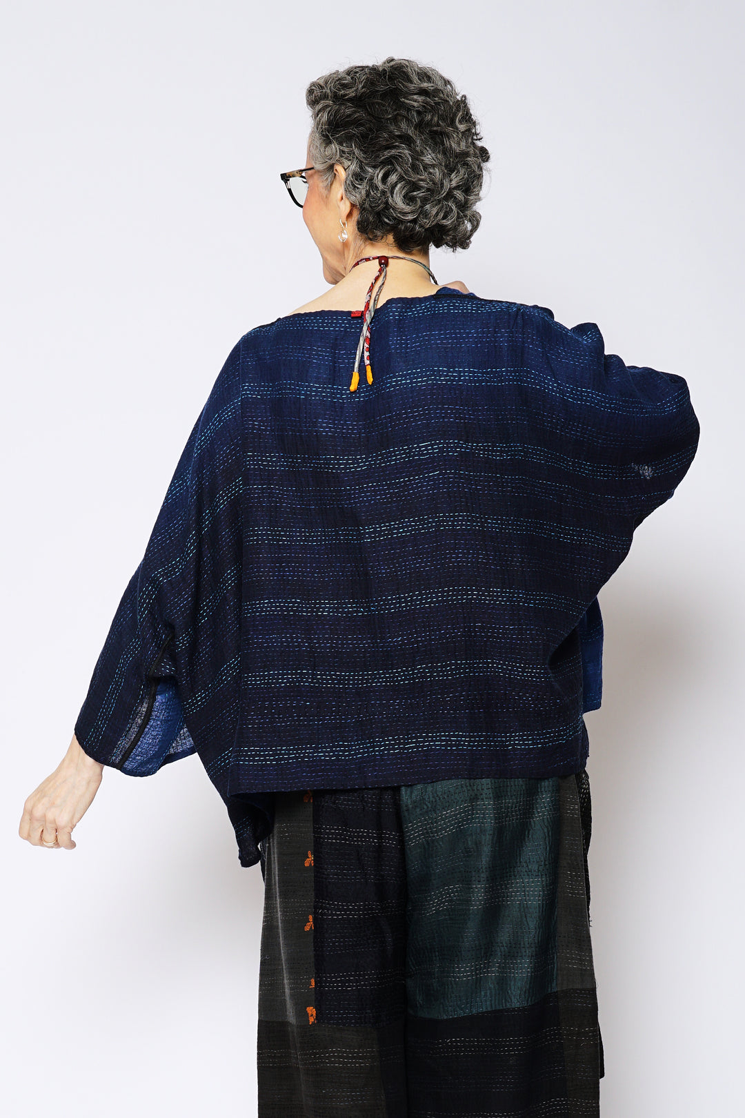 MONOTONE TWILIGHT PRINT KANTHA 3/4 SLV. CROP TOP MIO - tp2538-nvy -