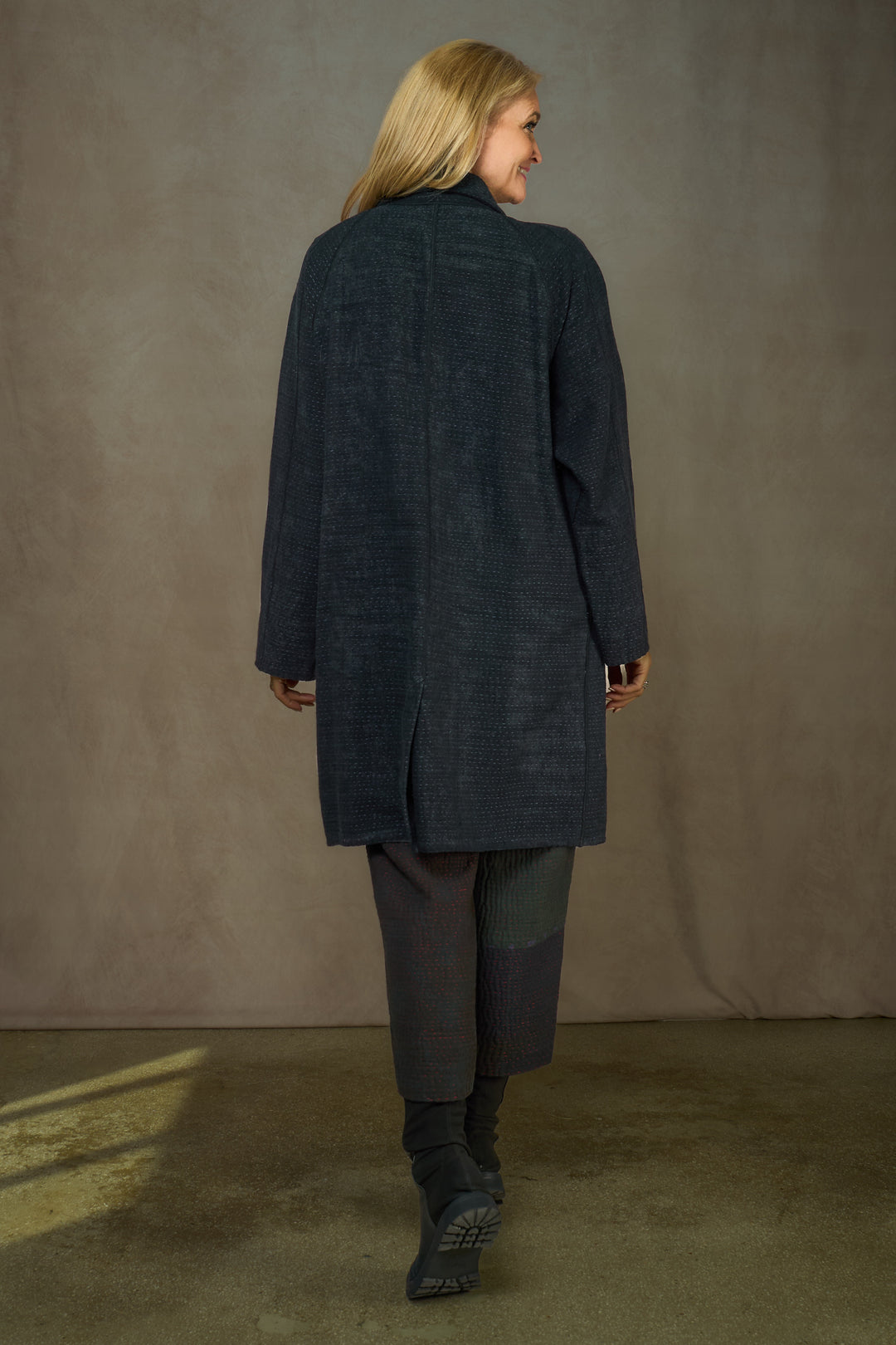 DENIM SUN-DYE KANTHA NEW RAGLAN SLEEVE COAT - ds3353-blk -