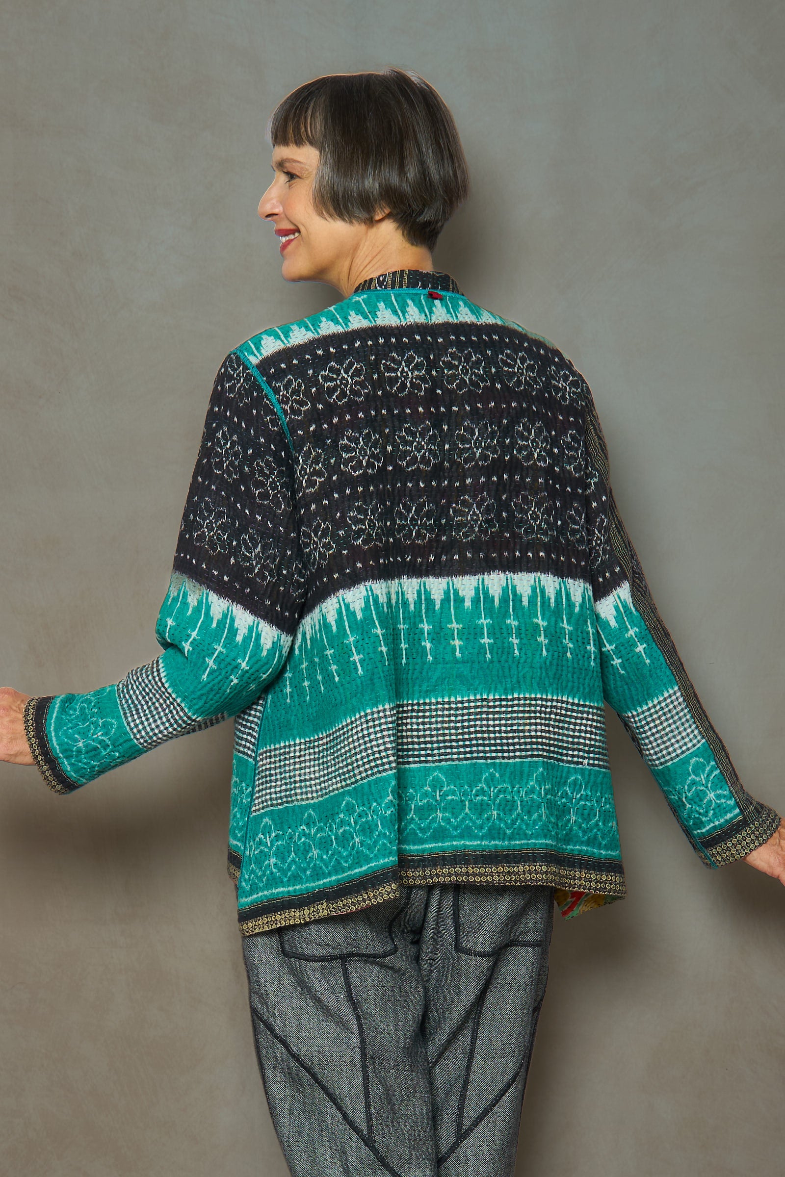 VINTAGE COTTON KANTHA KAFTAN JACKET SHORT - cv4088-0006s - – Mieko