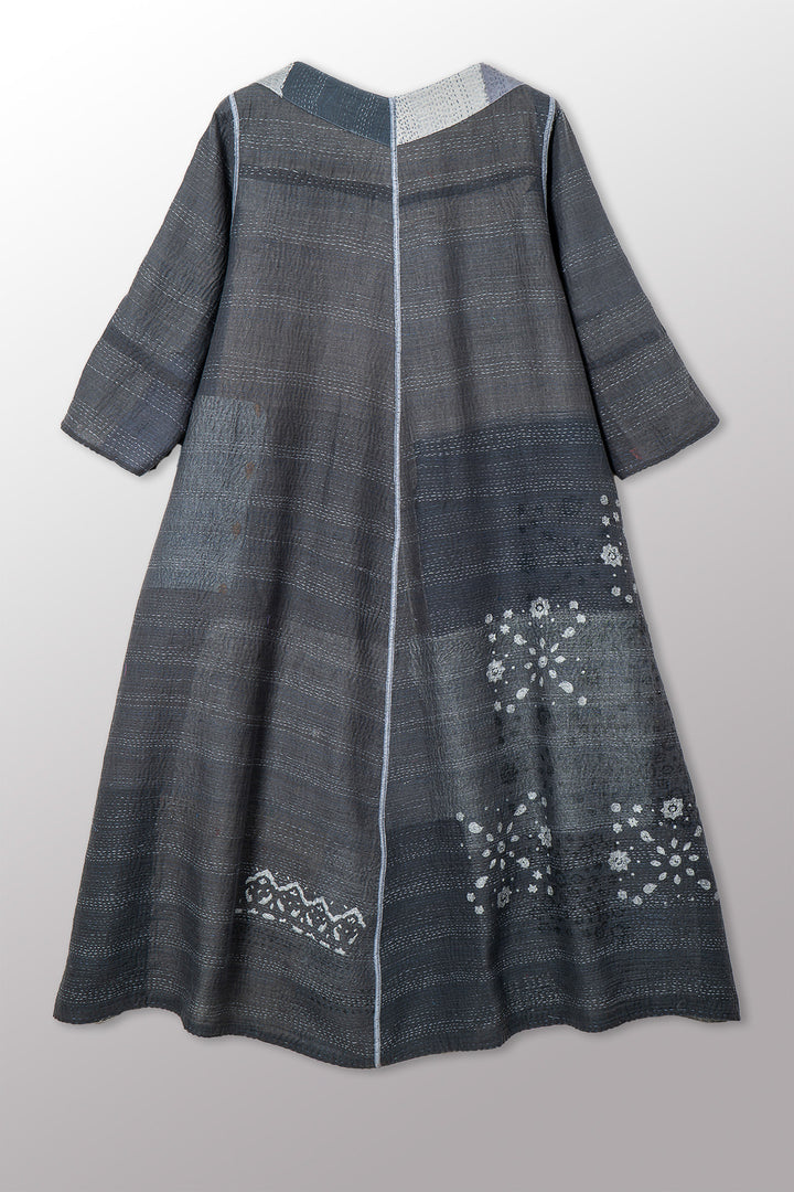MOSAIC FRAY PATCH KANTHA V-NECK FLARE DRESS - zb2457-gry -