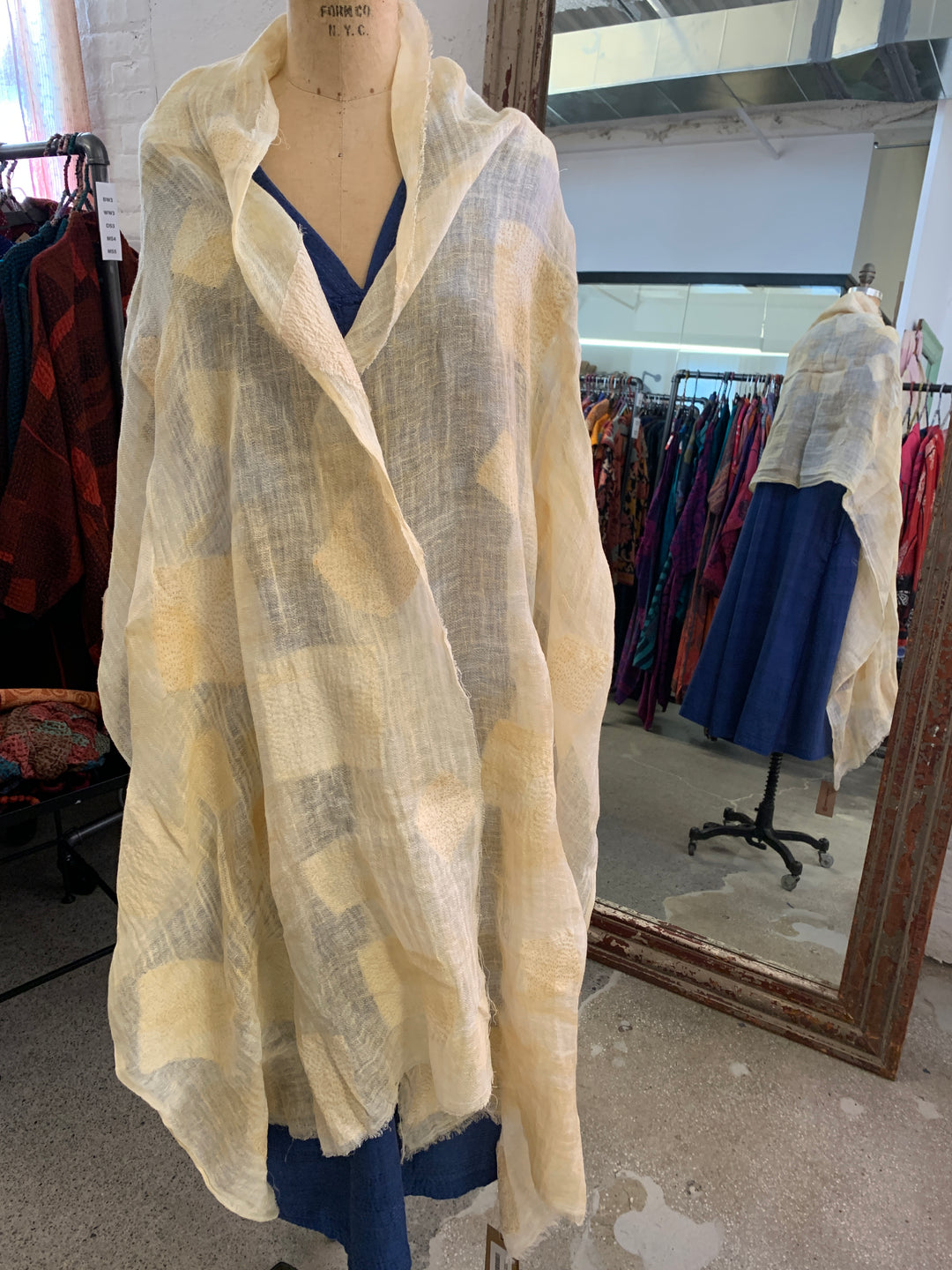 LINEN CLOUD TIE-DYE SHAWL MEDIUM - lc1802-ylw -