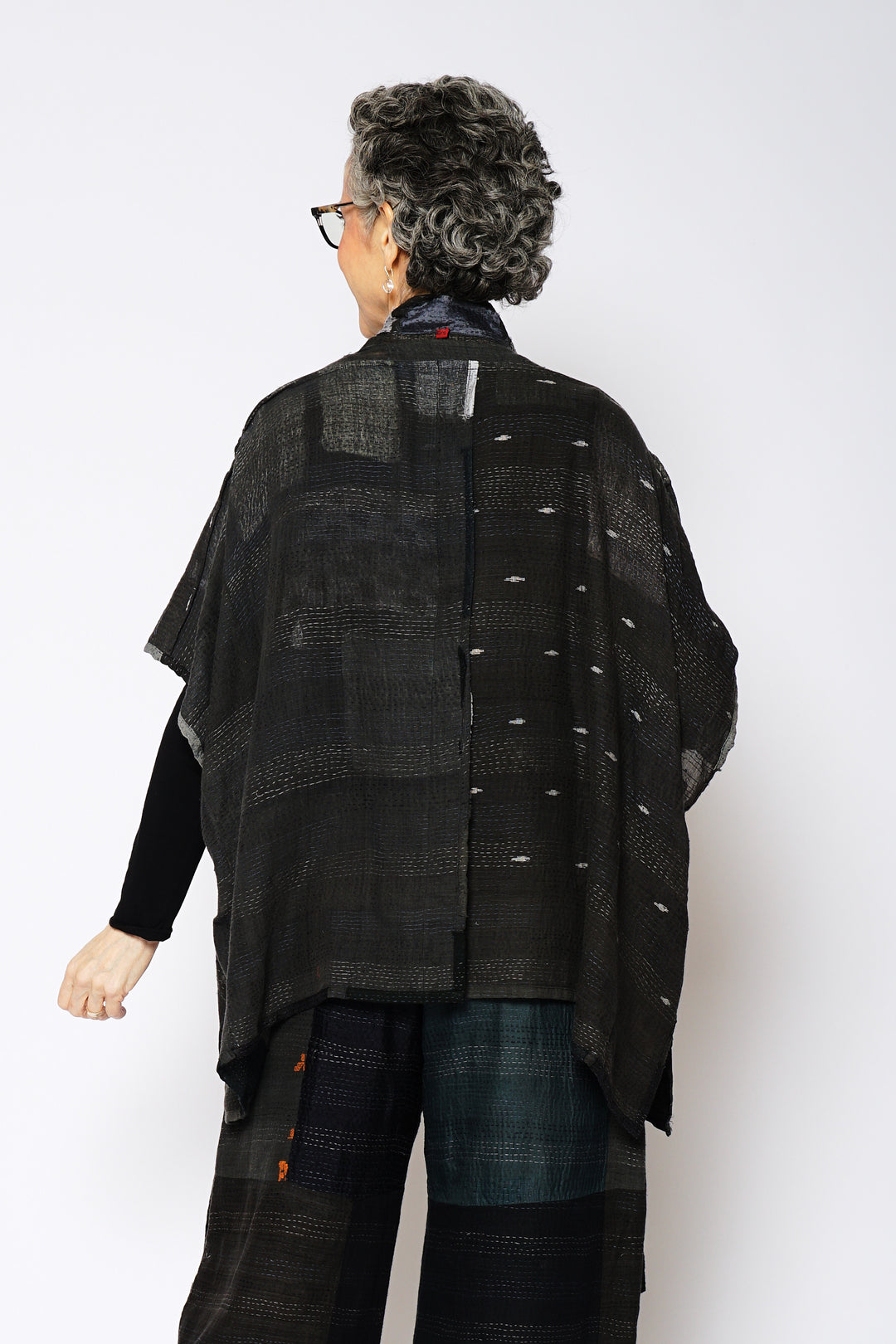 TONAL TILE PATCH KANTHA PONCHO TOP - tt2568-gry -