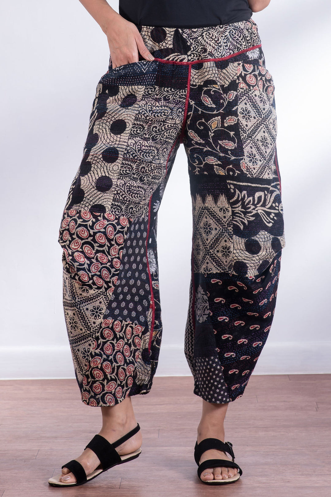 PATCHED PRINT KANTHA KNEE TUCKED PANTS - pp2625-blk -