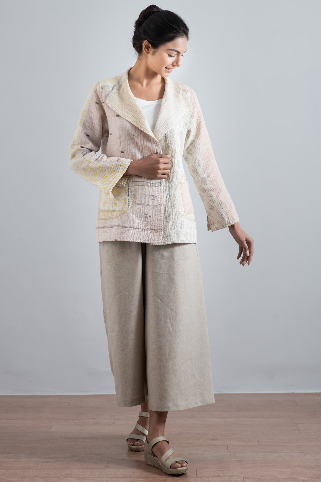 JAIPUR WHITE KANTHA SHORT JKT - jw4007-ivy -