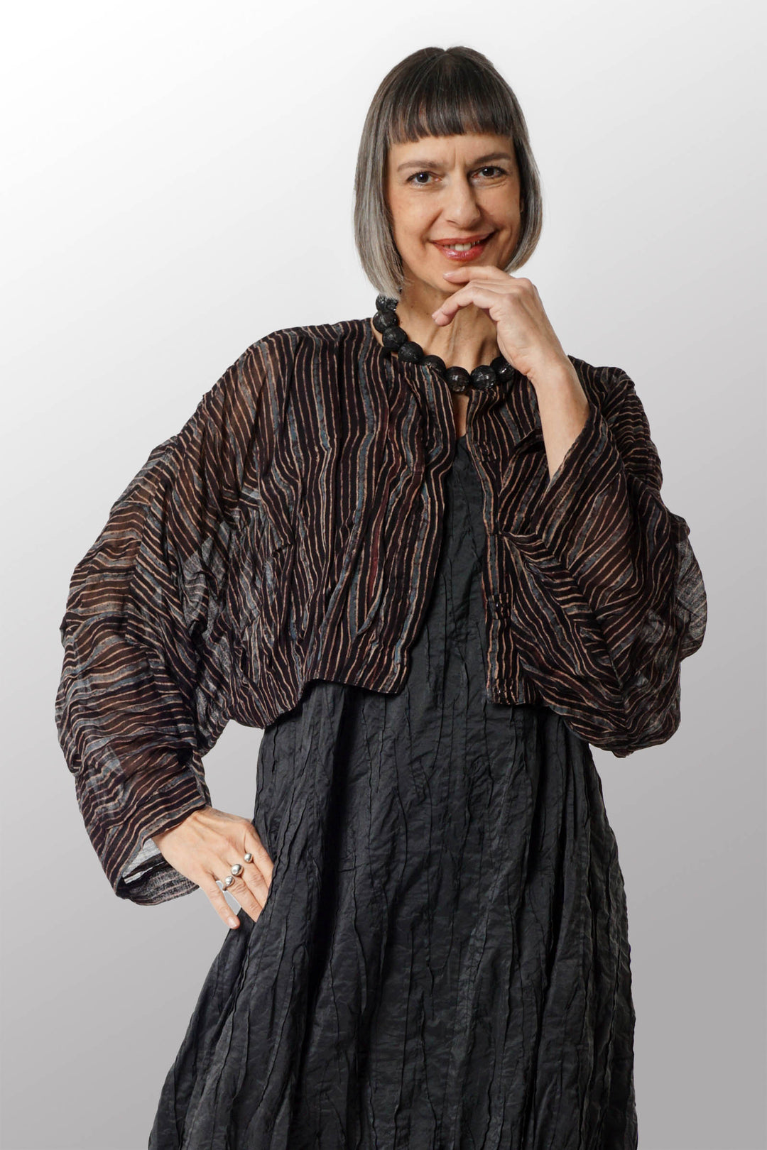 AJRAKH SQUARE WAVY TUCK SLEEVE JACKET - aq1082-blk -