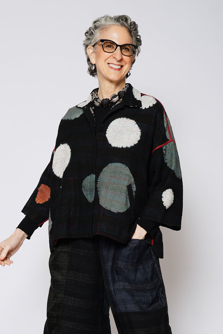 PATCH & CIRCLE PRINT KANTHA CROPPED TENT SHIRT - pc2596-blk -