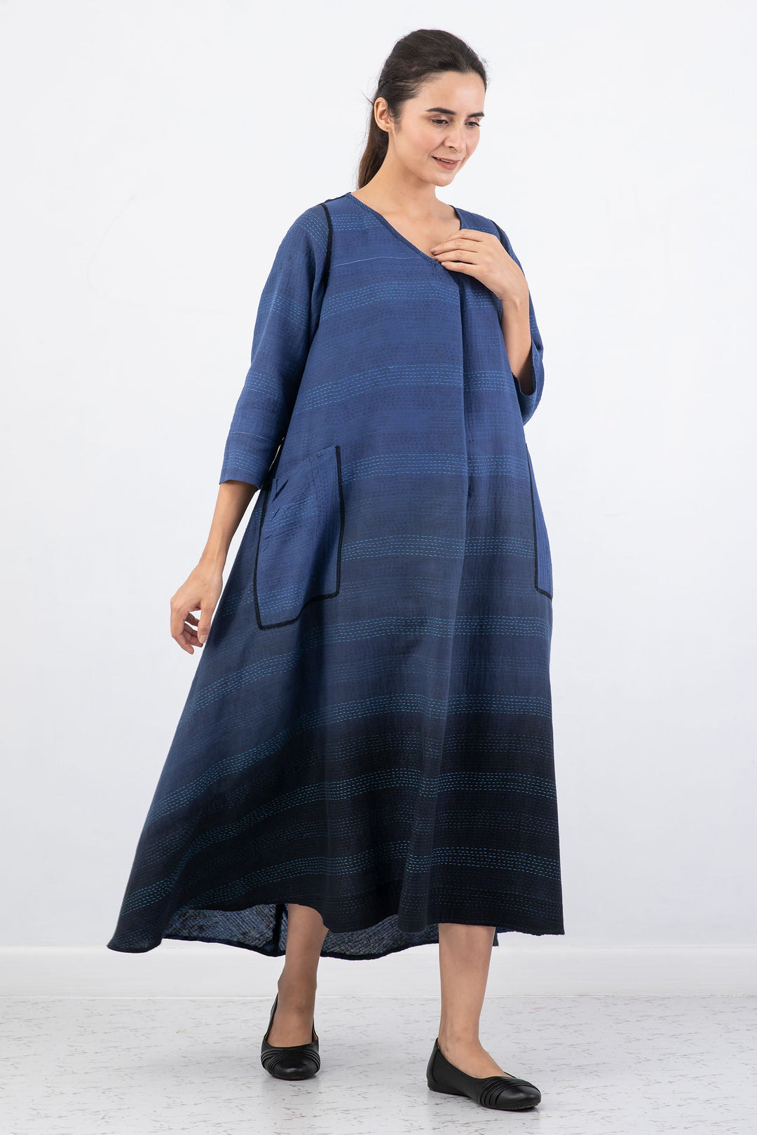 MONOTONE TWILIGHT PRINT KANTHA V-NECK MAXI WITH SLEEVES - tp2441-nvy -
