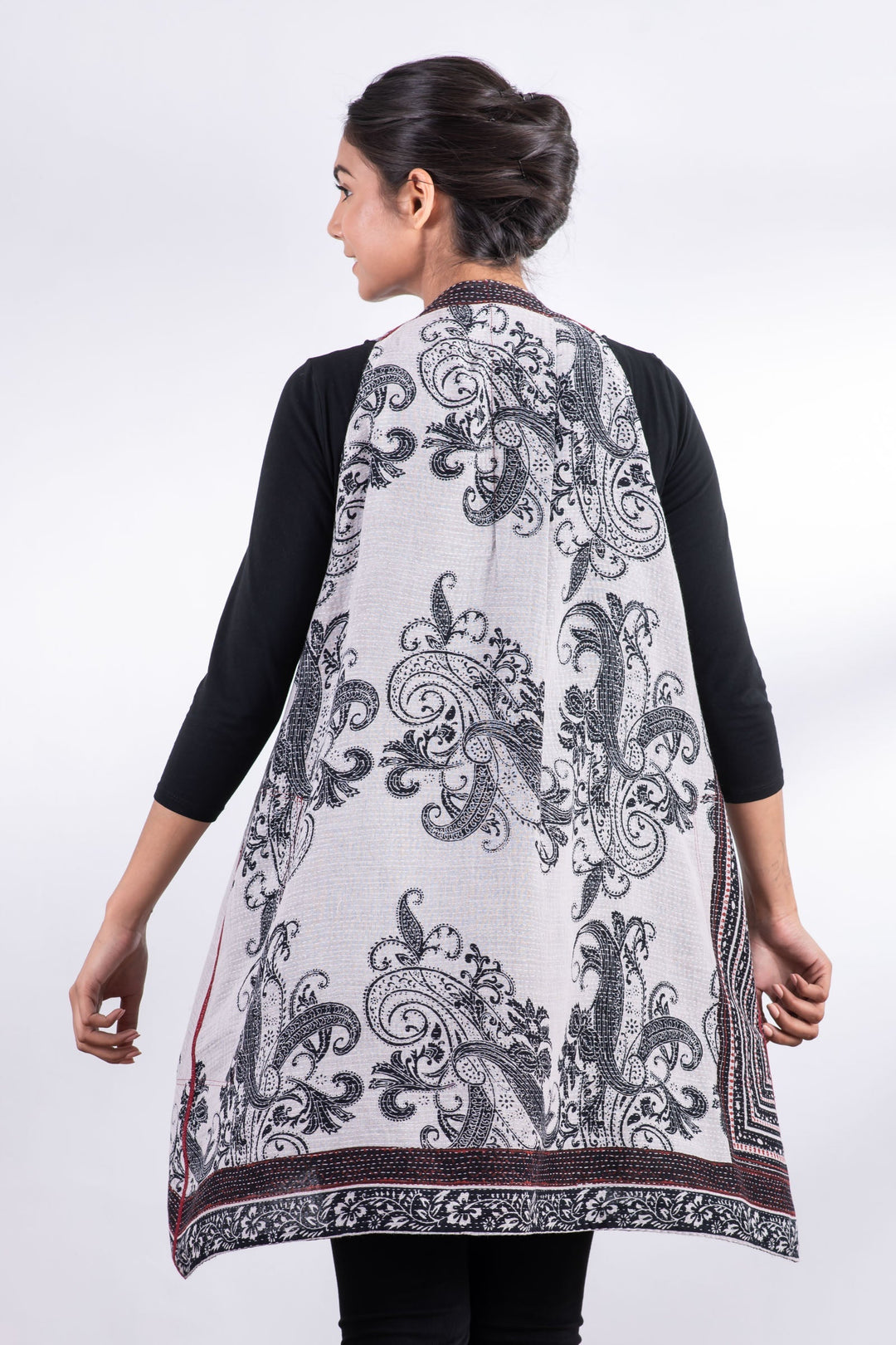 COTTON PAISLEY KANTHA BACK PLEATED VEST - cp2221-wht -