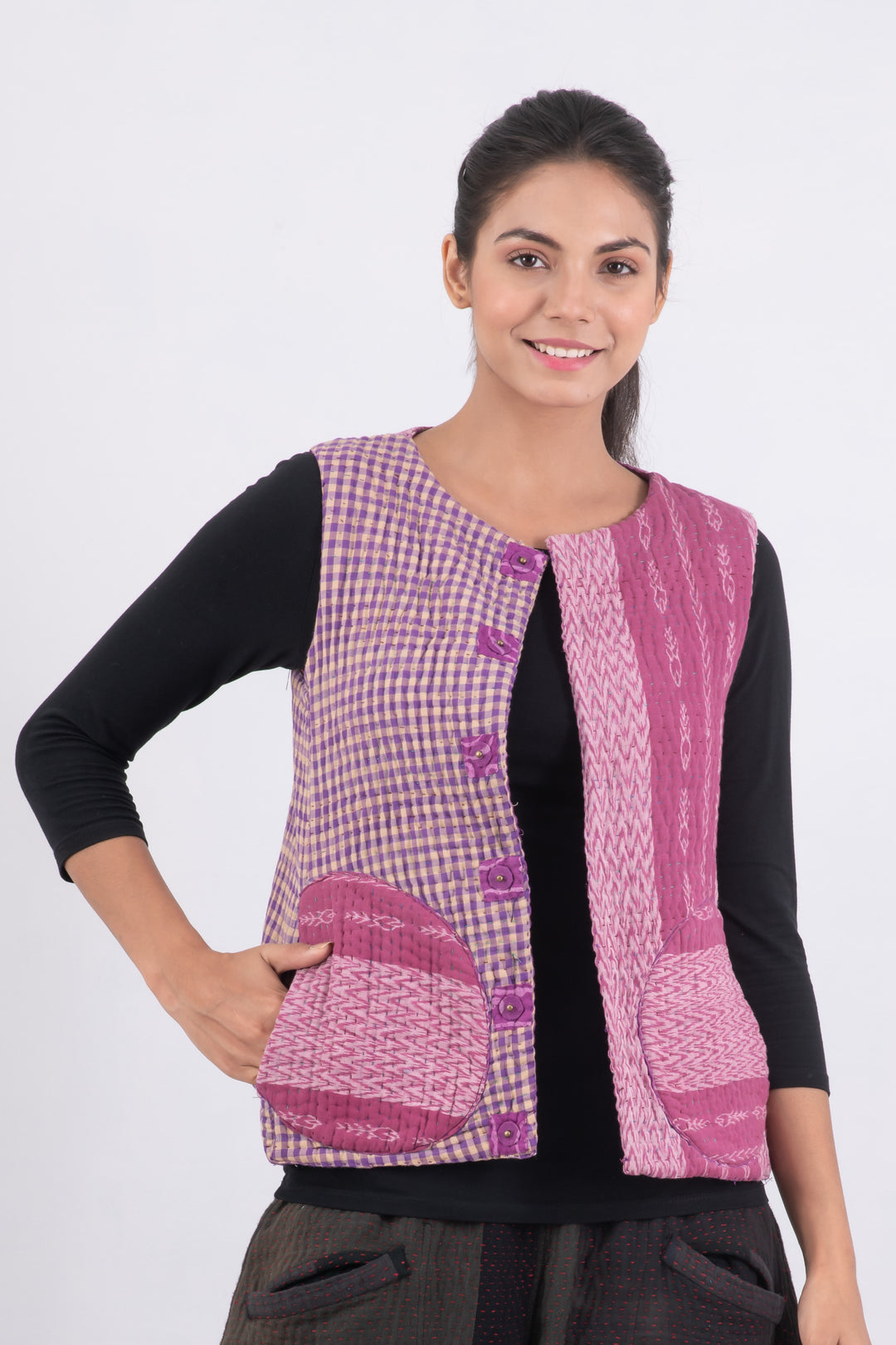 QUILTED VINTAGE COTTON KANTHA CREW NECK FITTED VEST - cq5228-0002s -