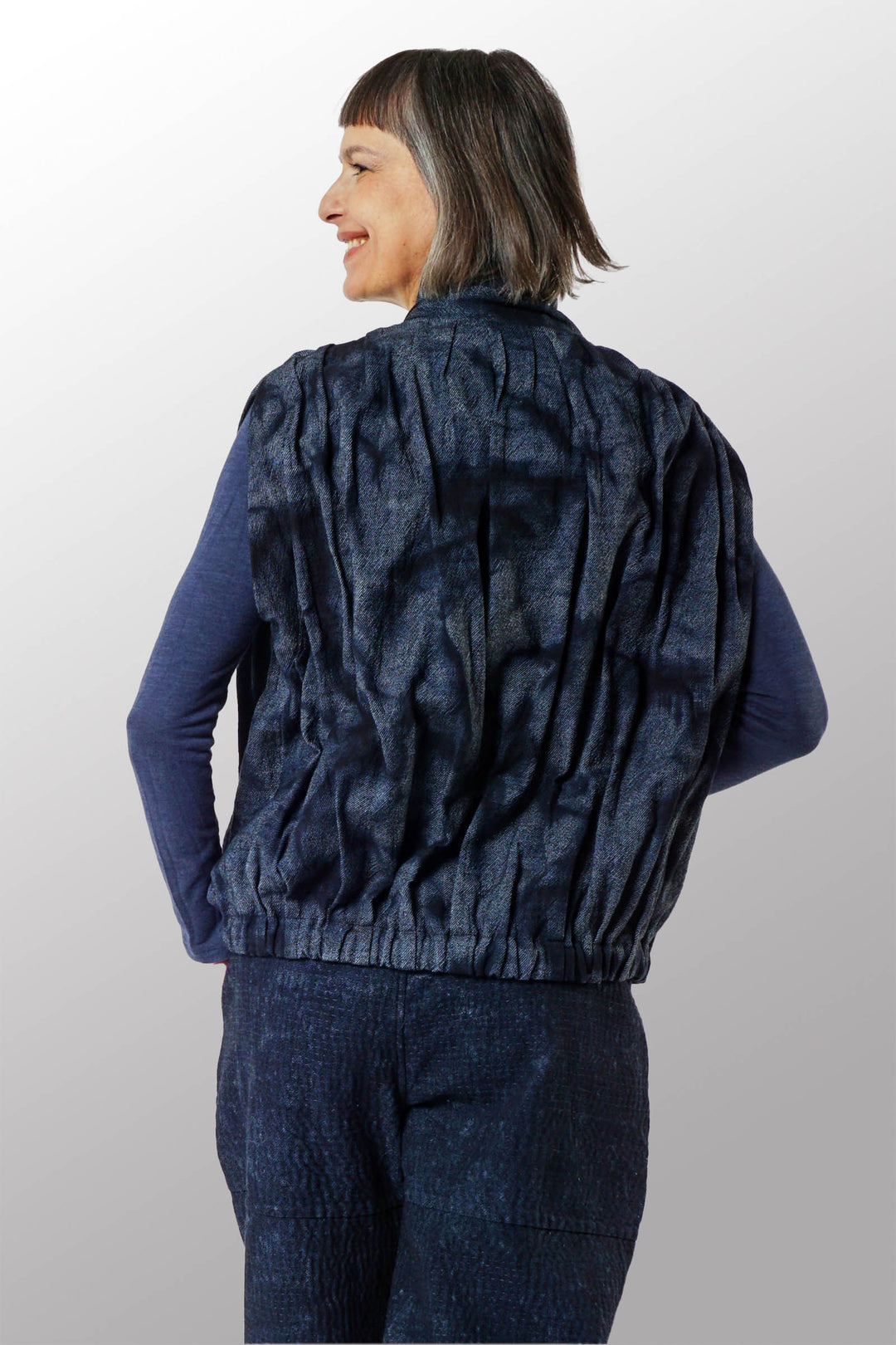 DENIM CRUMBLE SUN-DYE WAVY TUCK SCARF NECK VEST - cw1246-nvy -
