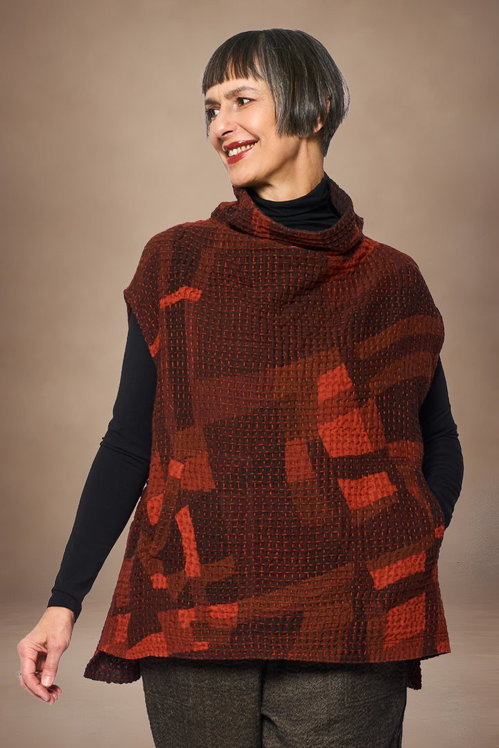 ABSTRACT WAFFLE KANTHA FUNNEL NECK VEST - bw3250-org -