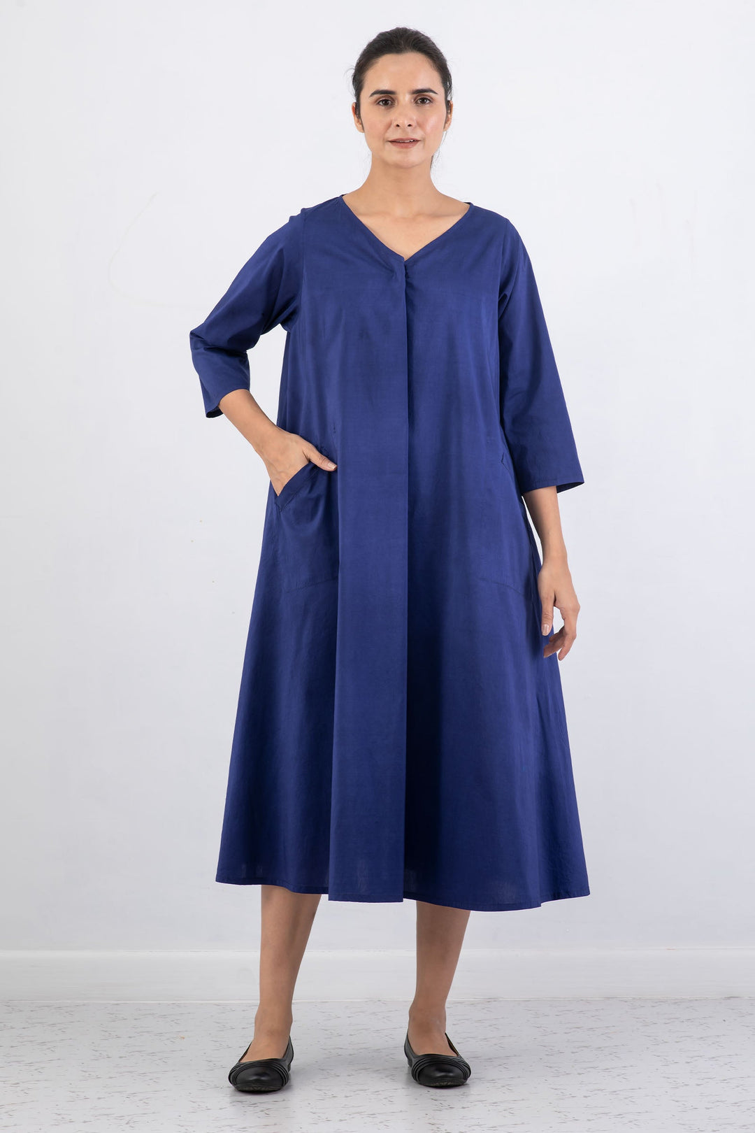 DYED COTTON SILK HEAVY VOILE WAVY V-NECK MAXI WITH SLEEVES - dh1441-blu -