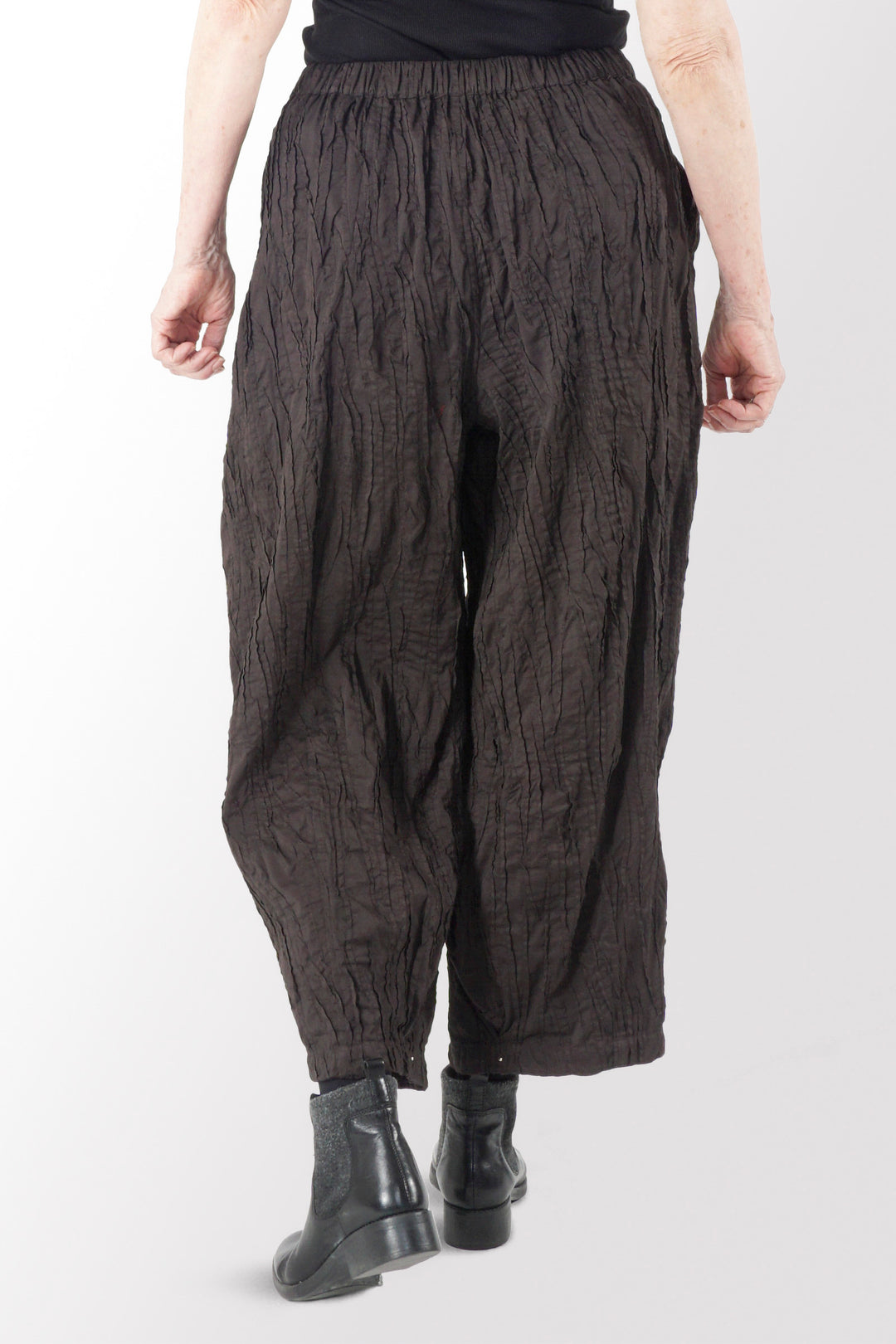 DYED COTTON SILK HEAVY VOILE RANDOM TUCK BARREL PANTS - dr1641-brn -