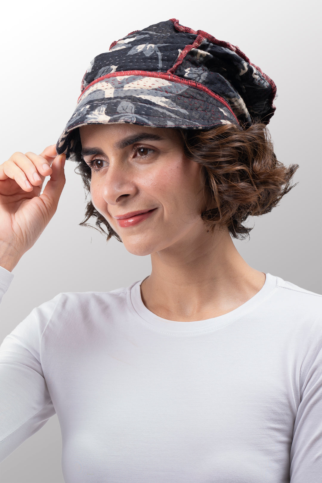 BLACK AND WHITE PRINT PATCH KANTHA HALF BRIM HAT - pn4881-blk -