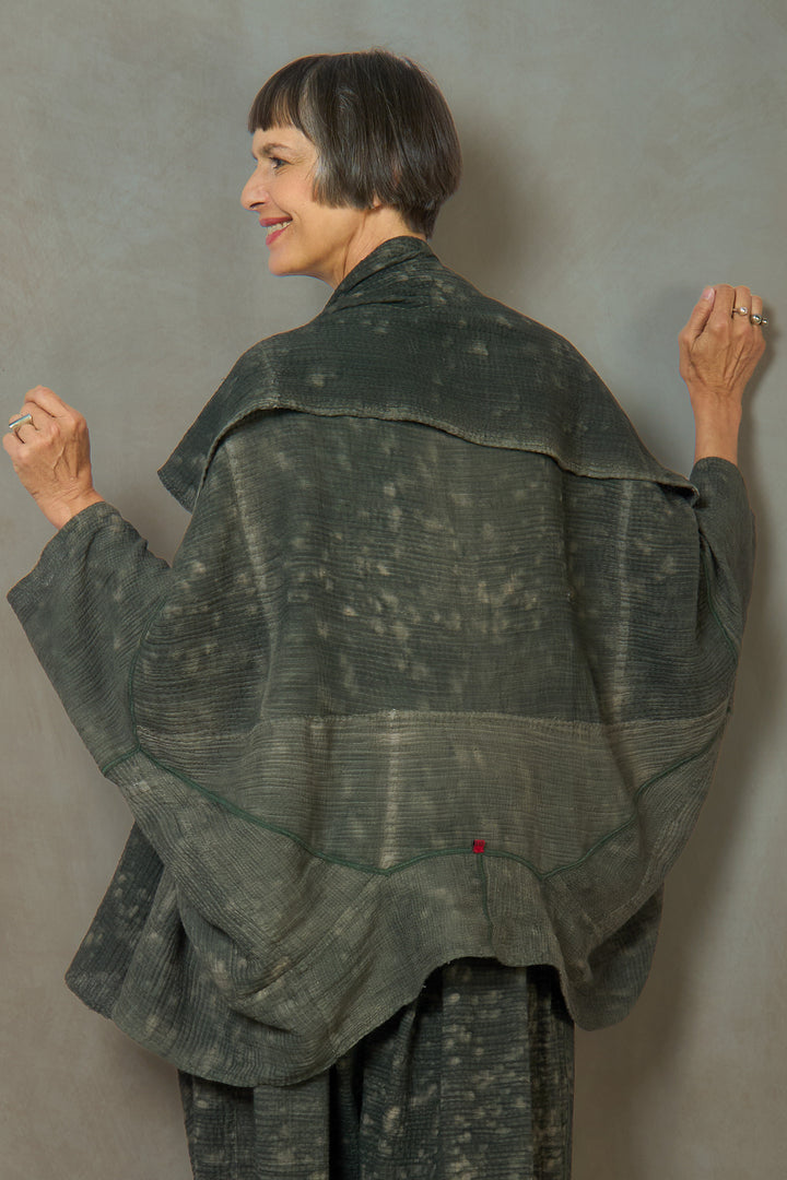 SAND SUN DYE RIPPLE KANTHA PONCHO TOPPER - rs2356-grn -