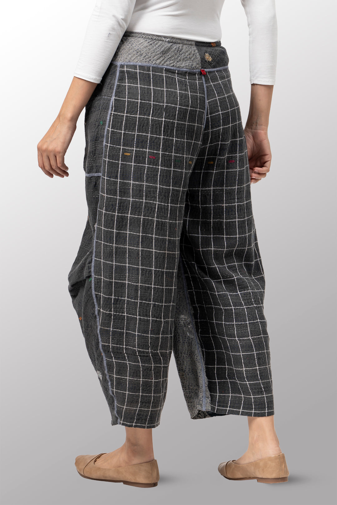 FRAYED PATCH KANTHA KNEE TUCKED PANTS - fi2625-gry -