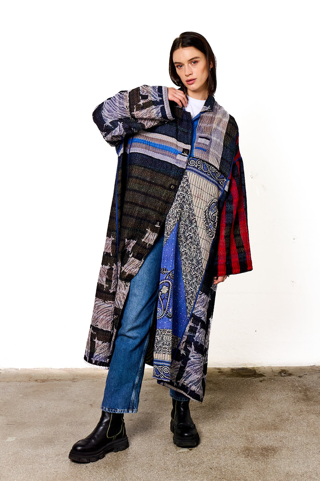 VINTAGE COTTON KANTHA OVERSIZED COAT - cv4326-0046a -