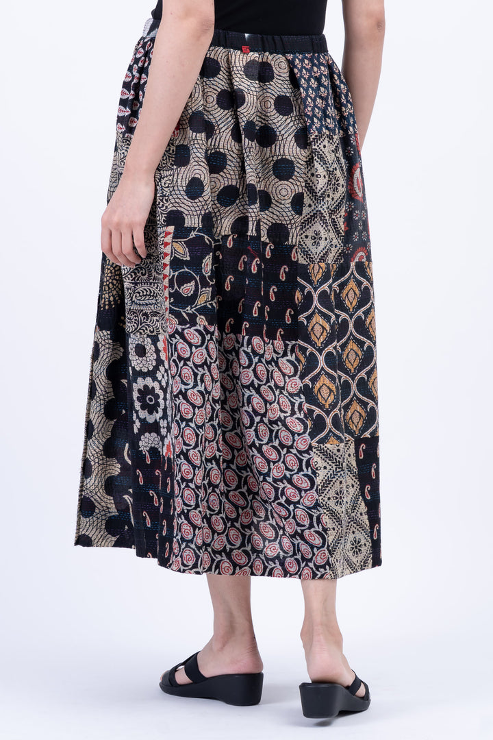 PATCH & CIRCLE PRINT KANTHA TUCKED GATHER SKIRT - pc2663-blk -