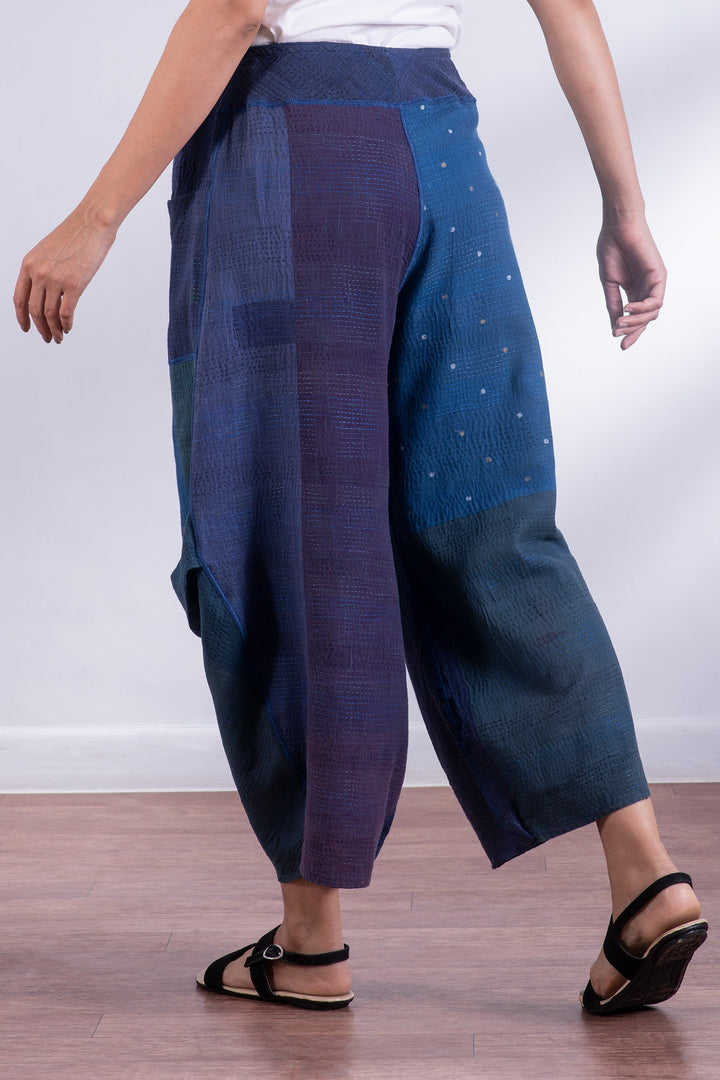 FRAYED PATCH KANTHA KNEE TUCKED PANTS - fi2625-nvy -