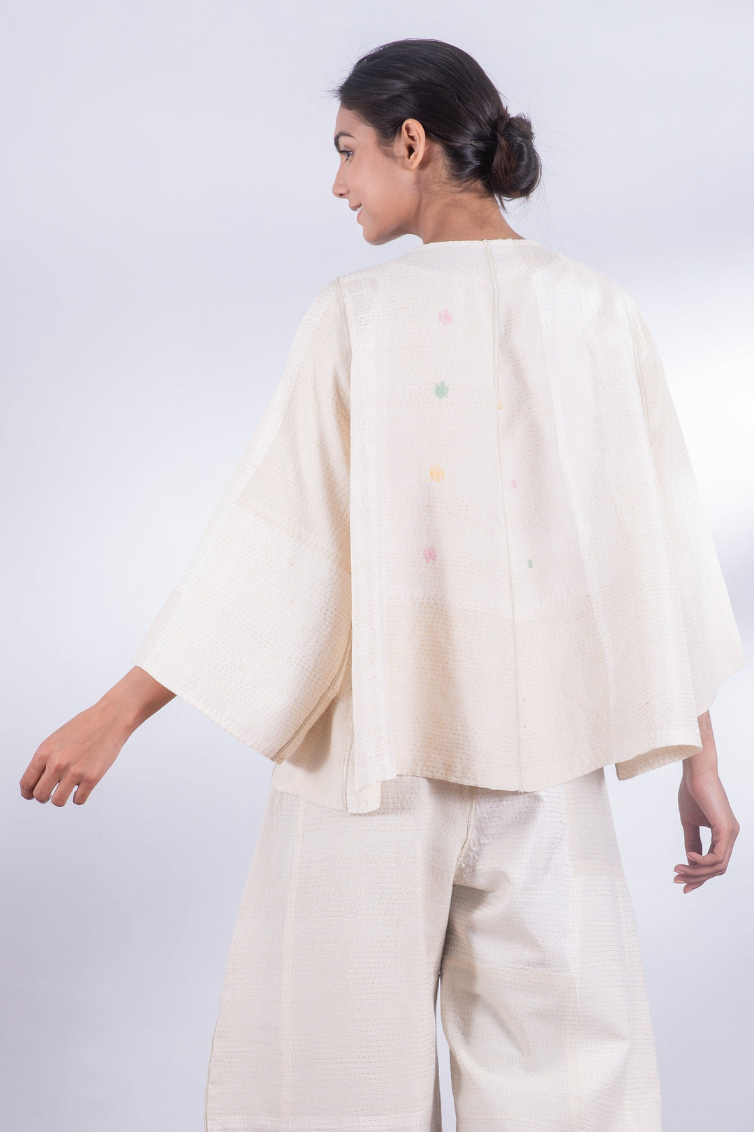 JAIPUR WHITE KANTHA BELL SHAPE JKT - jw2048-ivy -