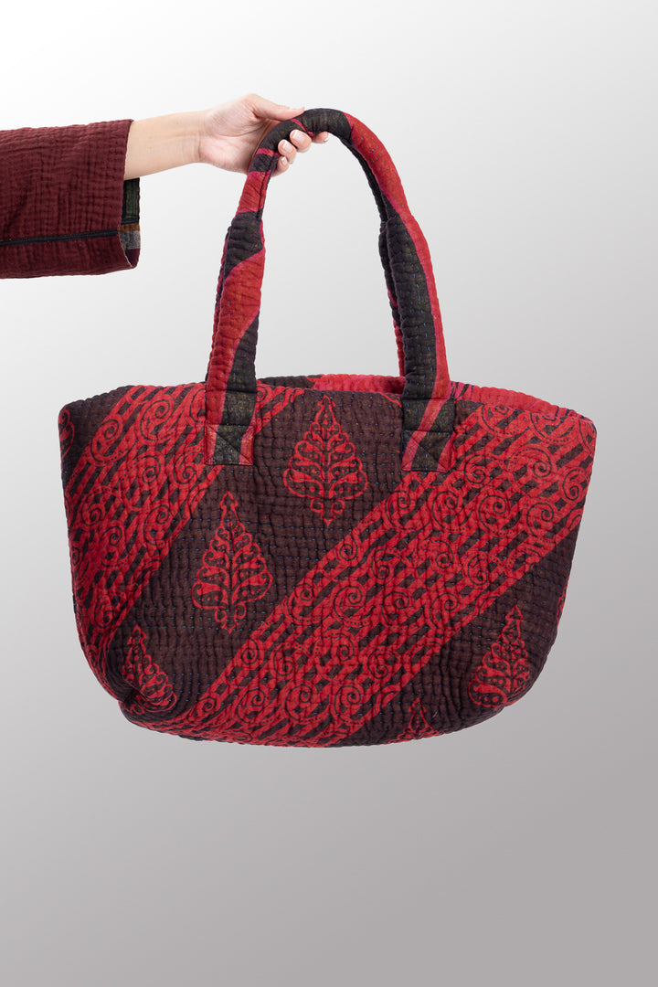 Quilted Over Dye Cotton Kantha Wide Tote - mm-oq5869-cred010a -