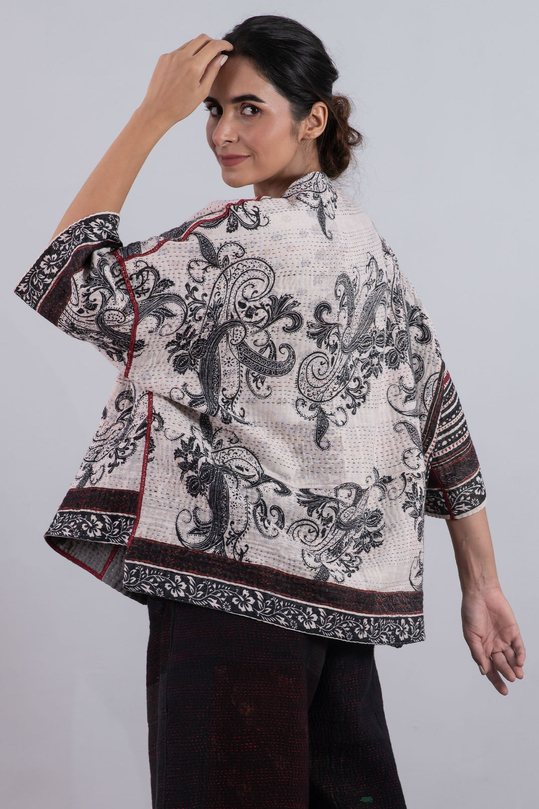 PAISLEY & PATCH KANTHA STRAIGHT NECK JKT - py4058-wht -