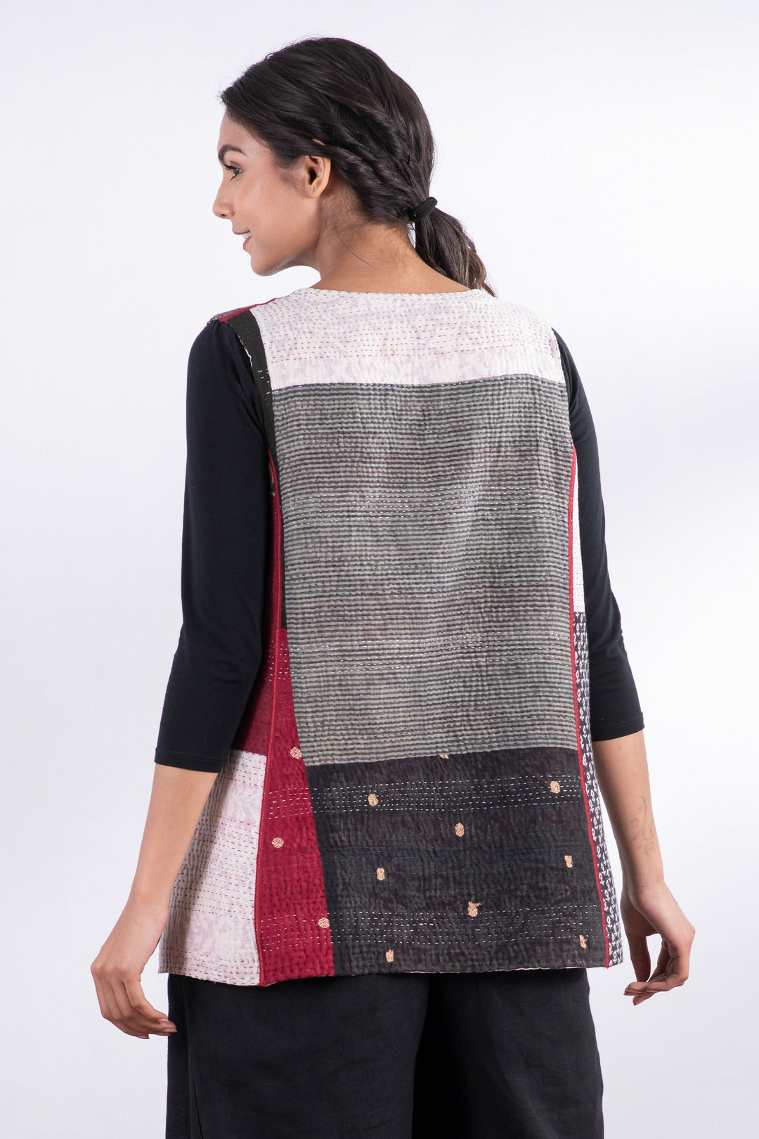 PAISLEY & PATCH KANTHA CREW NECK FITTED VEST MEDIUM - py4233-wht -