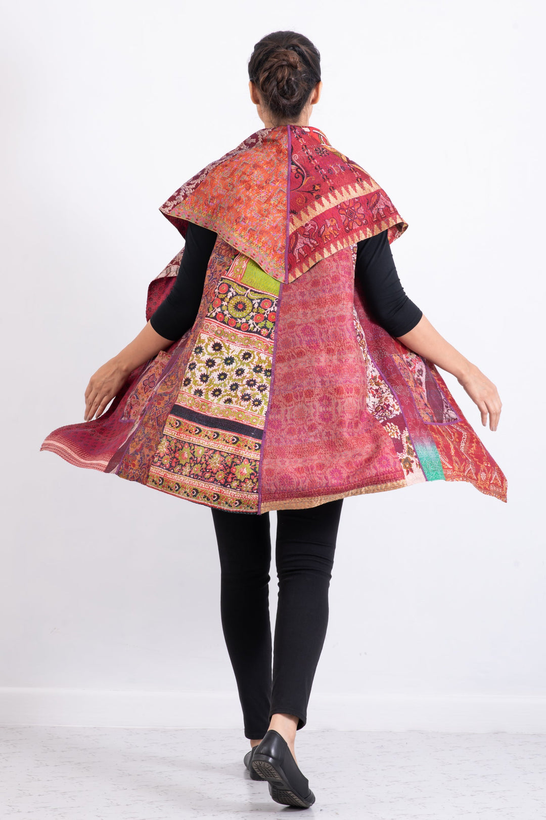 VINTAGE SILK KANTHA CIRCULAR VEST - sv2201-0090a -