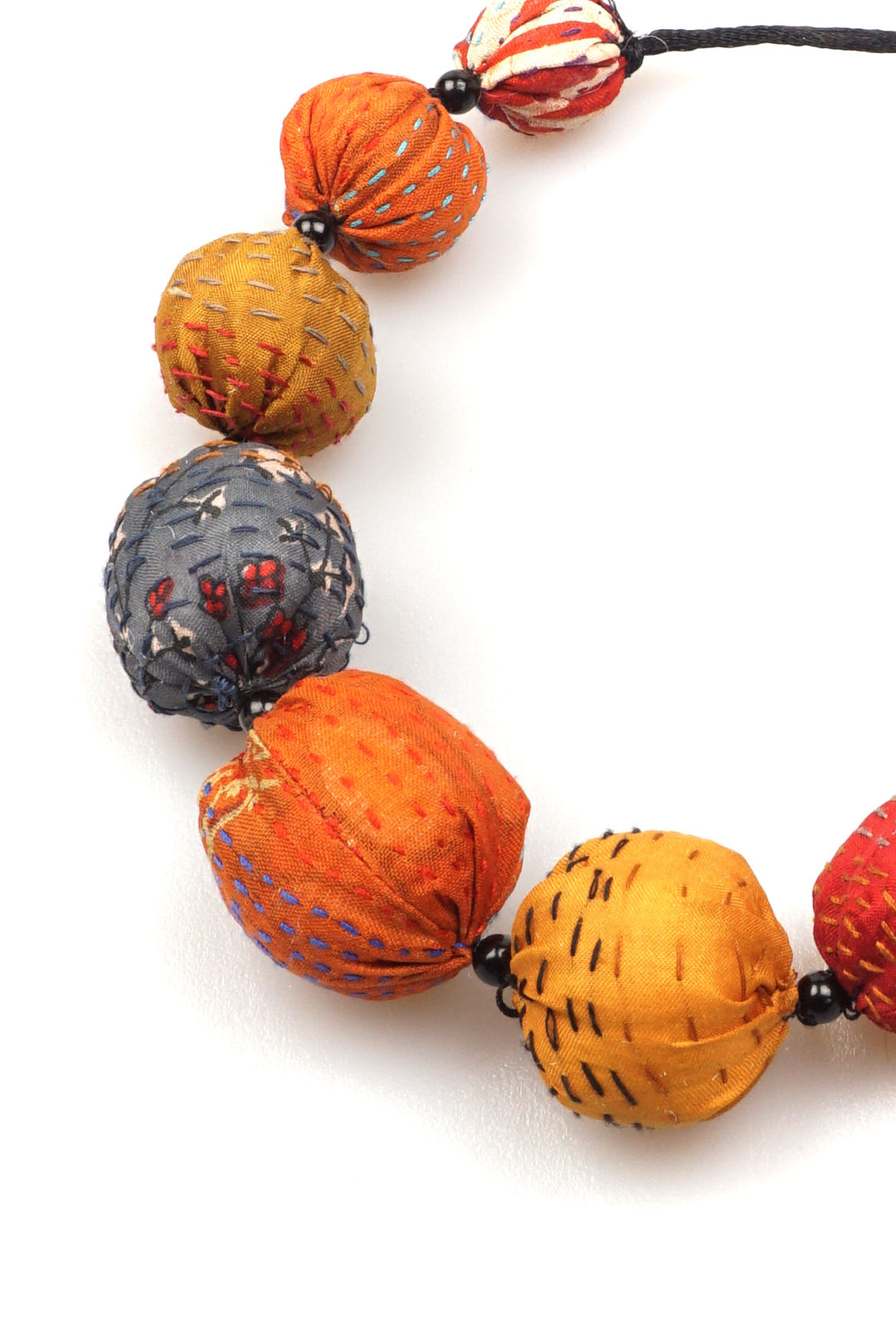 VINTAGE SILK KANTHA NUTS SHORT NECKLACE - sv2700-cor -