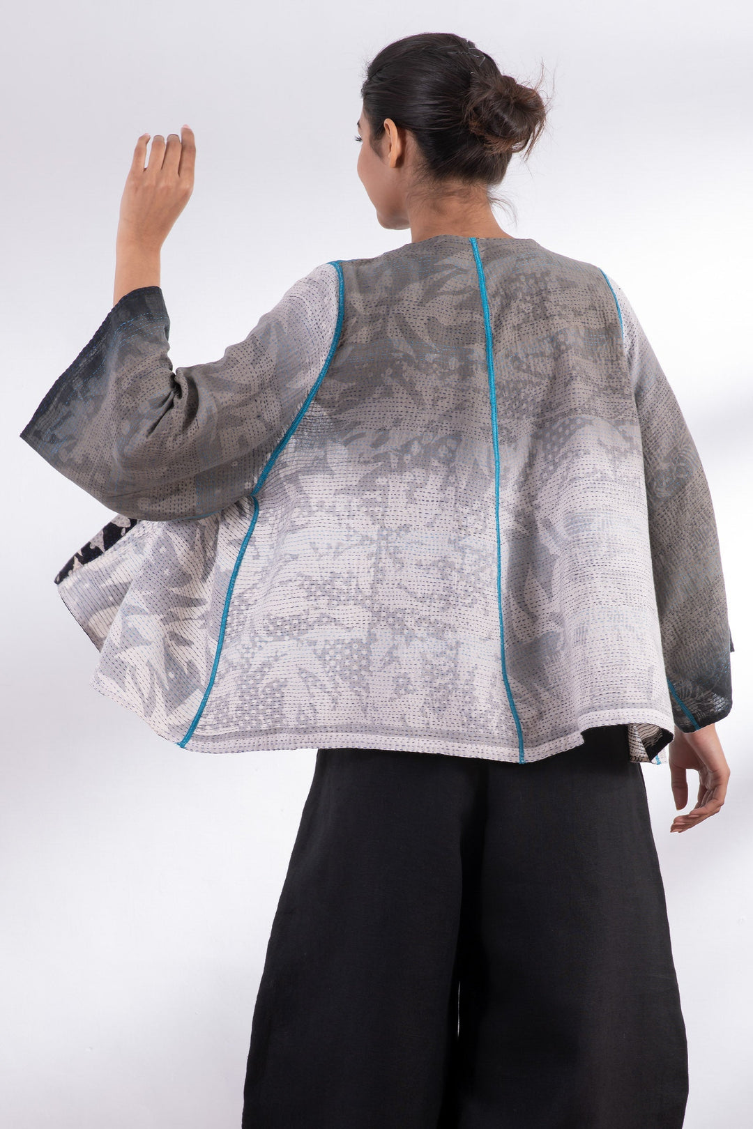 MONOTONE TWILIGHT PRINT KANTHA BELL SHAPE JKT - tp2048-blk -