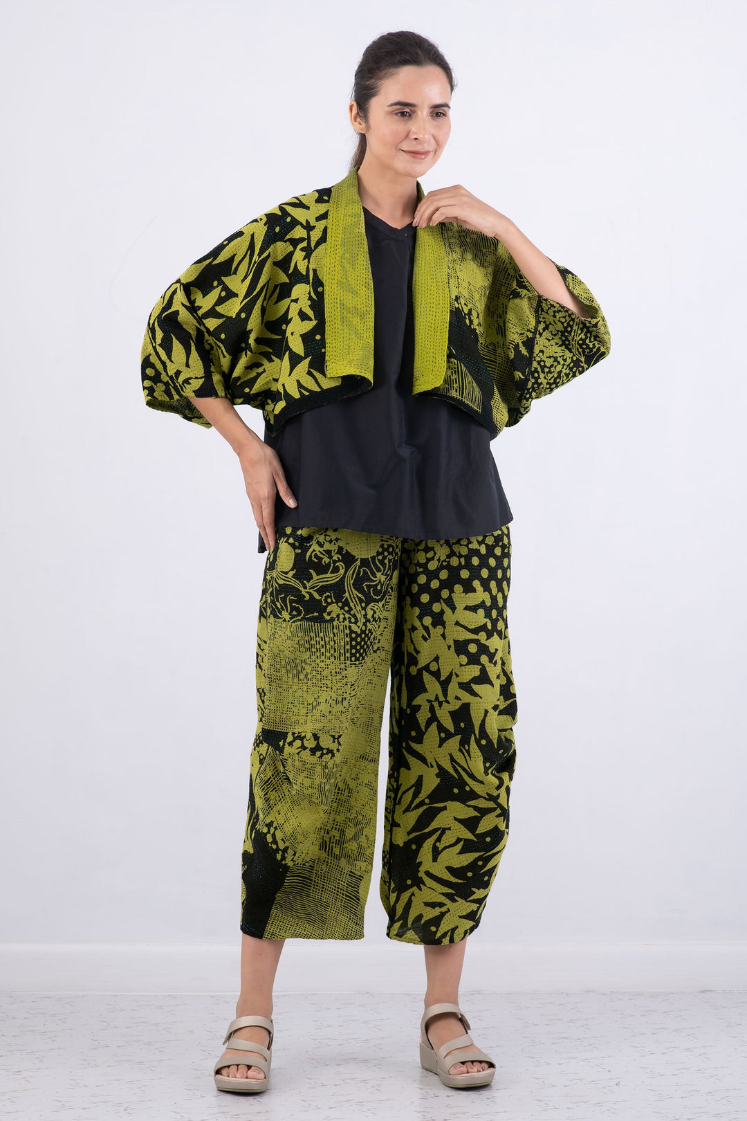MONOTONE TWILIGHT PRINT KANTHA PUFF SLV. SHRUG - tp2062-cha -